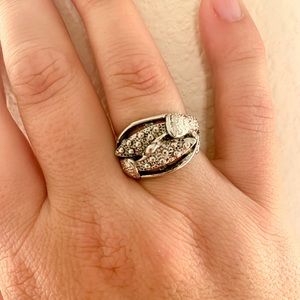 Costume jewelry - ring - adjustable